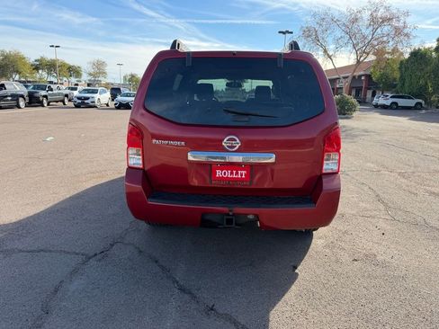 Used 2011 Nissan Pathfinder SV image 7