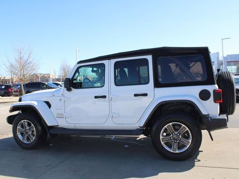 Used 2021 Jeep Wrangler Unlimited Sahara image 4