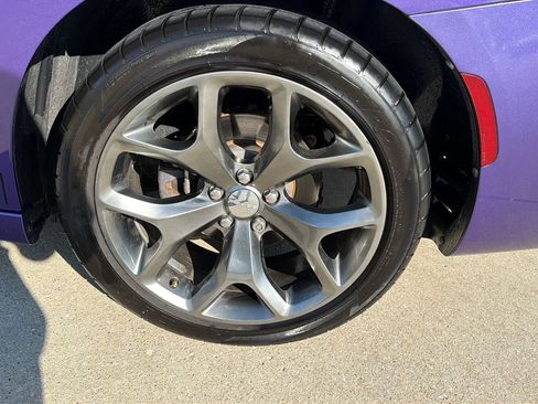 Used 2016 Dodge Charger R/T w/ Plus Group RWD image 32