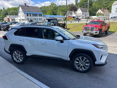 Used 2023 Toyota RAV4 XLE Premium AWD/4WD image 7