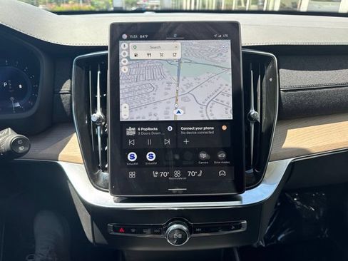 Certified 2025 Volvo XC90 B6 Plus AWD/4WD image 25