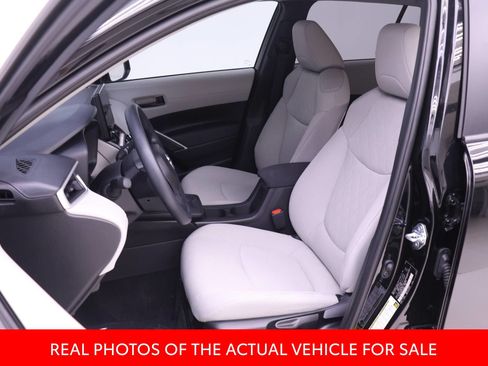 Certified 2026 Toyota Corolla Cross L FWD image 4