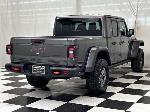 New 2025 Jeep Gladiator Mojave image 8