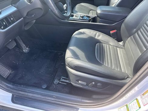 Used 2024 Kia Sportage SX AWD/4WD image 5