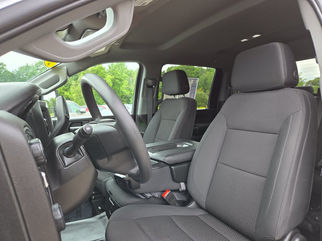 Used 2025 Chevrolet Silverado 3500 W/T AWD/4WD image 12
