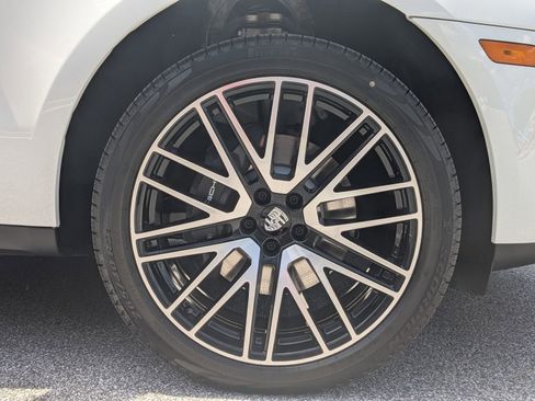 Used 2025 Porsche Macan image 30