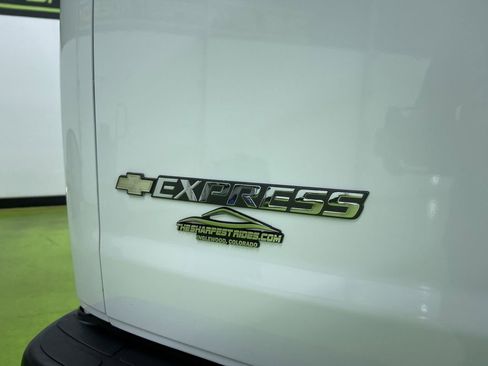 Used 2021 Chevrolet Express 2500 w/ Driver Convenience Package image 12