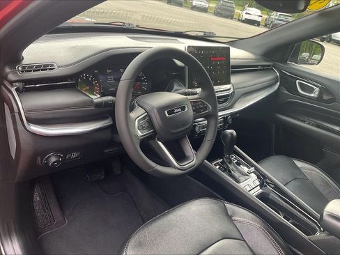 Used 2023 Jeep Compass Limited AWD/4WD image 8