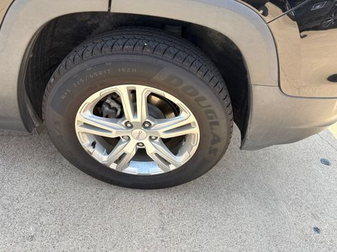 Used 2019 GMC Terrain SLE w/ LPO, Cargo Package FWD image 11
