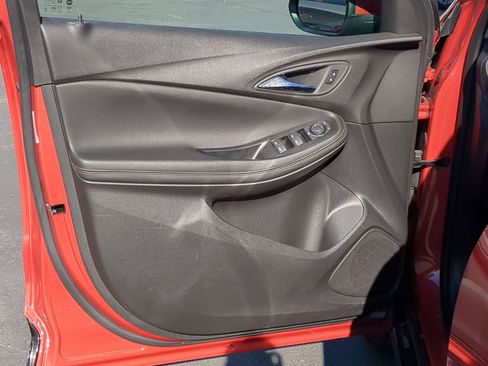 Used 2024 Buick Encore GX Sport Touring image 14