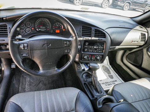 Used 2002 Chevrolet Monte Carlo SS w/ Pace Car Replica Pkg image 26