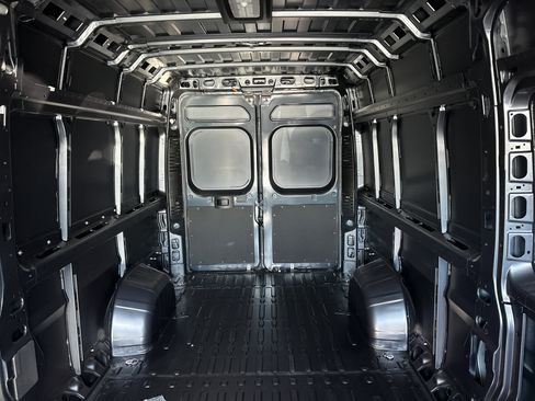 New 2026 RAM ProMaster 3500 w/ Premium Convenience Group image 31