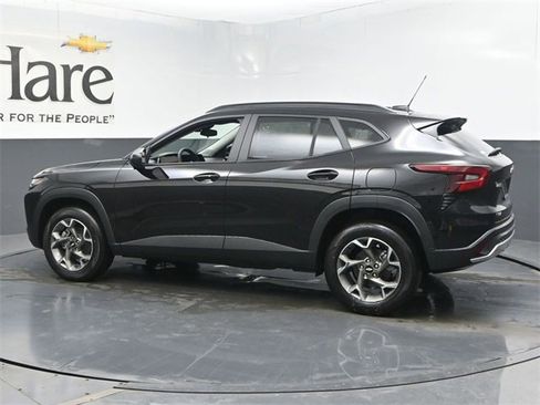 New 2026 Chevrolet Trax LT image 30