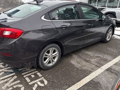 Used 2017 Chevrolet Cruze LT