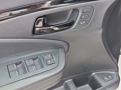 Used 2023 Honda Passport Elite image 14