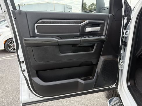 Used 2024 RAM 2500 Big Horn w/ Bed Utility Group image 12