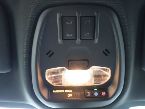 New 2026 Chevrolet Trax RS w/ Sunroof Package FWD image 28