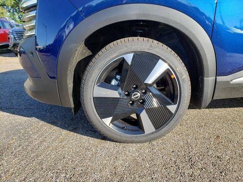 New 2026 Nissan Kicks SR w/ SR Premium Package AWD/4WD image 22