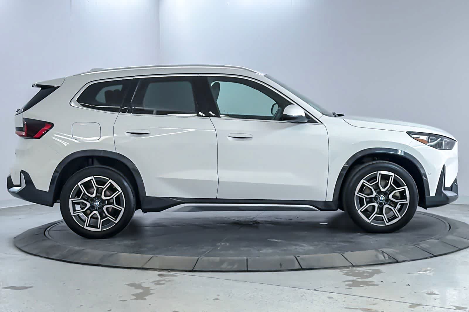 Used 2026 BMW X1 xDrive28i w/ Convenience Package AWD/4WD image 8