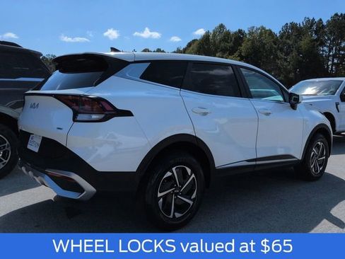Used 2023 Kia Sportage LX image 5