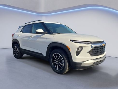Used 2024 Chevrolet TrailBlazer LT image 7