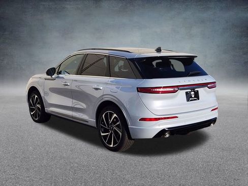 New 2025 Lincoln Corsair Grand Touring image 5