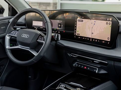 New 2026 Audi Q3 quattro 2.0T AWD/4WD image 35
