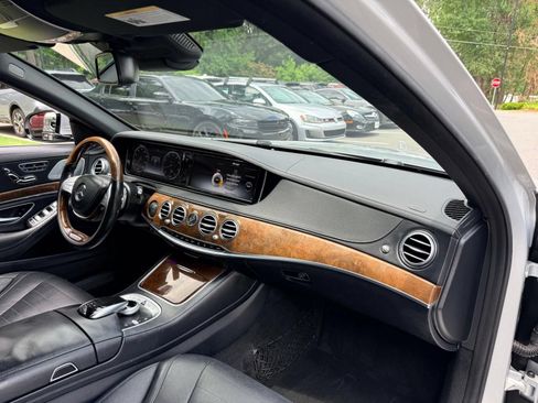 Used 2016 Mercedes-Benz S 550 4MATIC Sedan image 21
