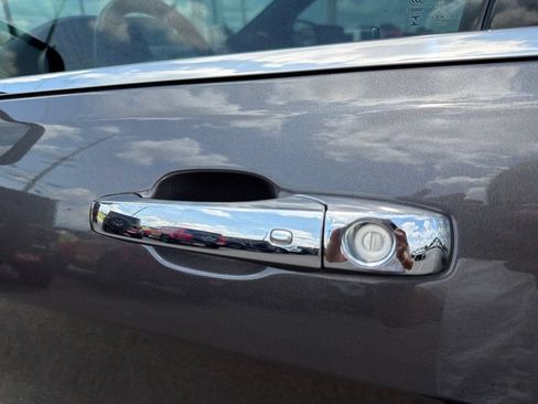 Used 2014 Jeep Grand Cherokee Overland AWD/4WD image 25