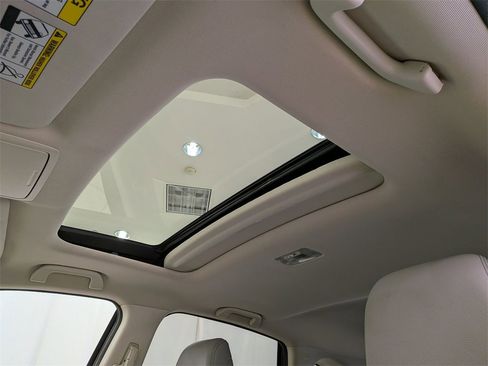 Used 2015 Honda CR-V Touring image 16