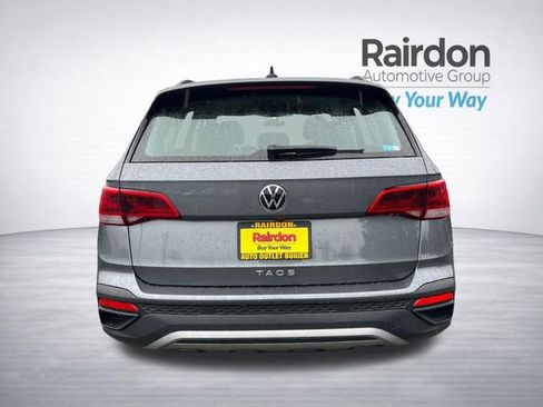 Used 2024 Volkswagen Taos S image 8