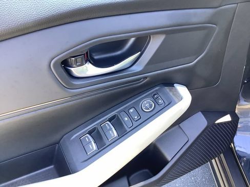 Used 2024 Honda Accord EX image 10