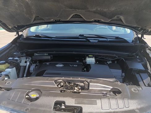 Used 2013 Nissan Pathfinder S FWD image 24