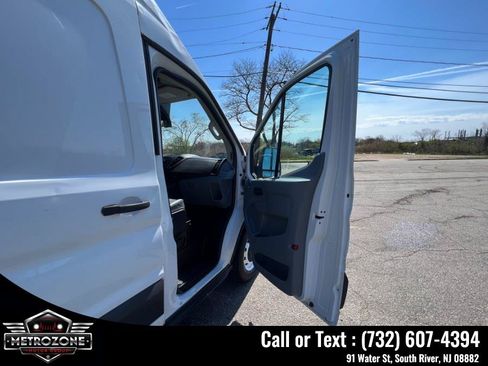 Used 2019 Ford Transit 250 148 High Roof RWD image 25
