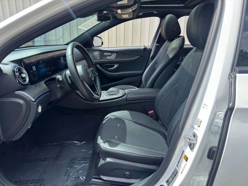 Used 2021 Mercedes-Benz E 350 Sedan w/ Premium Package image 17