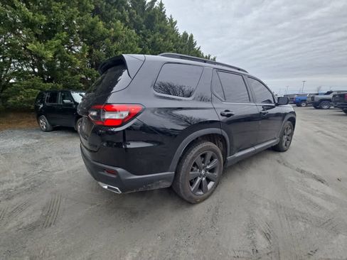 Used 2023 Honda Pilot Sport image 8