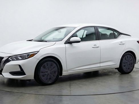 Used 2025 Nissan Sentra S FWD image 3