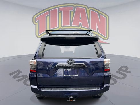 Used 2021 Toyota 4Runner Venture w/ Moonroof Package image 4