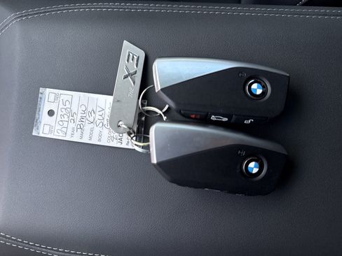 Used 2025 BMW X3 xDrive30i w/ Premium Package AWD/4WD image 21