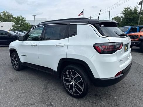 Used 2024 Jeep Compass Limited w/ Elite Group AWD/4WD image 16