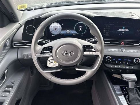 Certified 2023 Hyundai Elantra SEL w/ Convenience Package FWD image 45