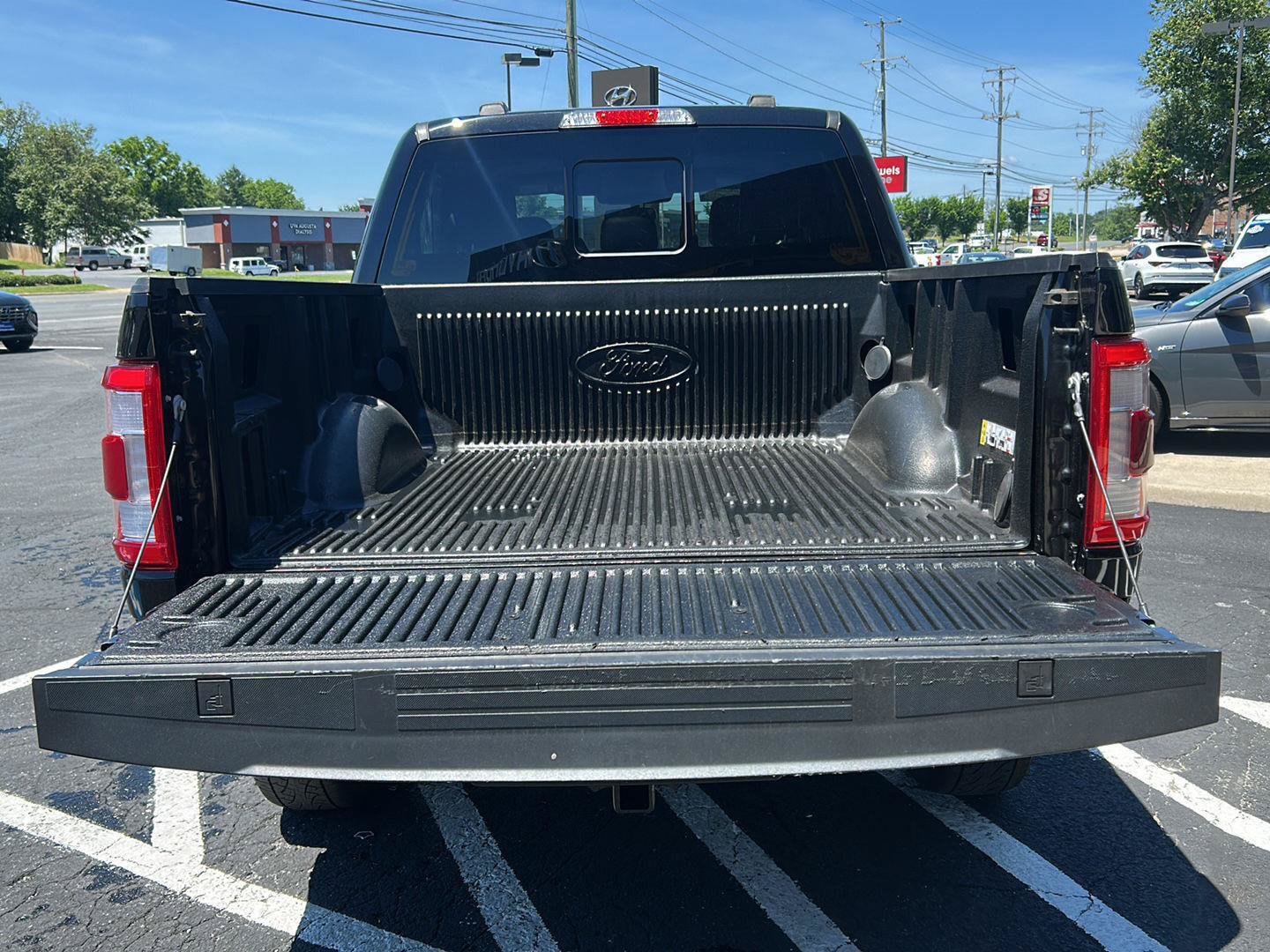 Used 2023 Ford F150 Lariat w/ Equipment Group 502A High AWD/4WD image 8