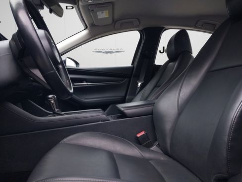 Used 2023 MAZDA MAZDA3 s image 8