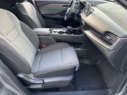 Used 2023 Nissan Rogue SV AWD/4WD image 26