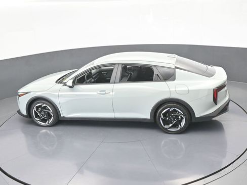 Used 2025 Kia K4 EX image 48