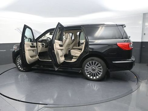 Used 2020 Lincoln Navigator Reserve w/ Luxury Package AWD/4WD image 44