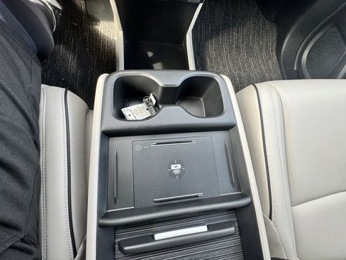 New 2026 Honda Odyssey Touring image 11