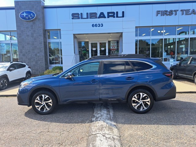 Used 2022 Subaru Outback Limited AWD/4WD image 3