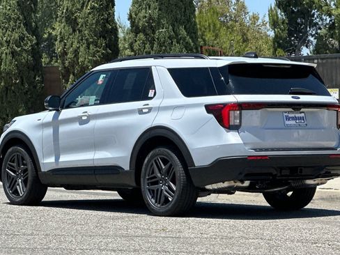 New 2026 Ford Explorer ST-Line RWD image 6
