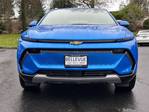 Used 2026 Chevrolet Equinox EV LT w/ Convenience Package II image 8